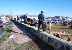 Erzurum Polisi takdir topluyor